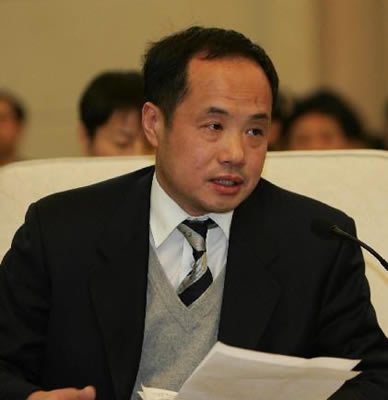 王利明